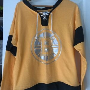 Bruins crew neck